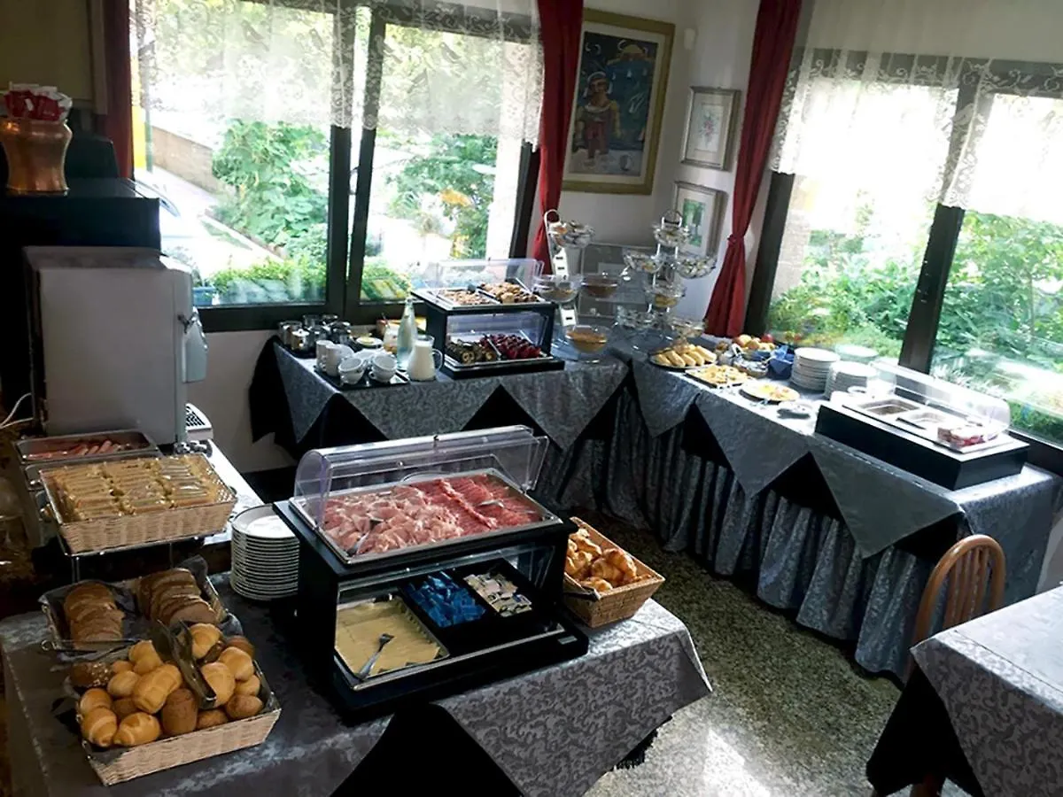 Hotel Ondina Τζεσόλο Λίντο